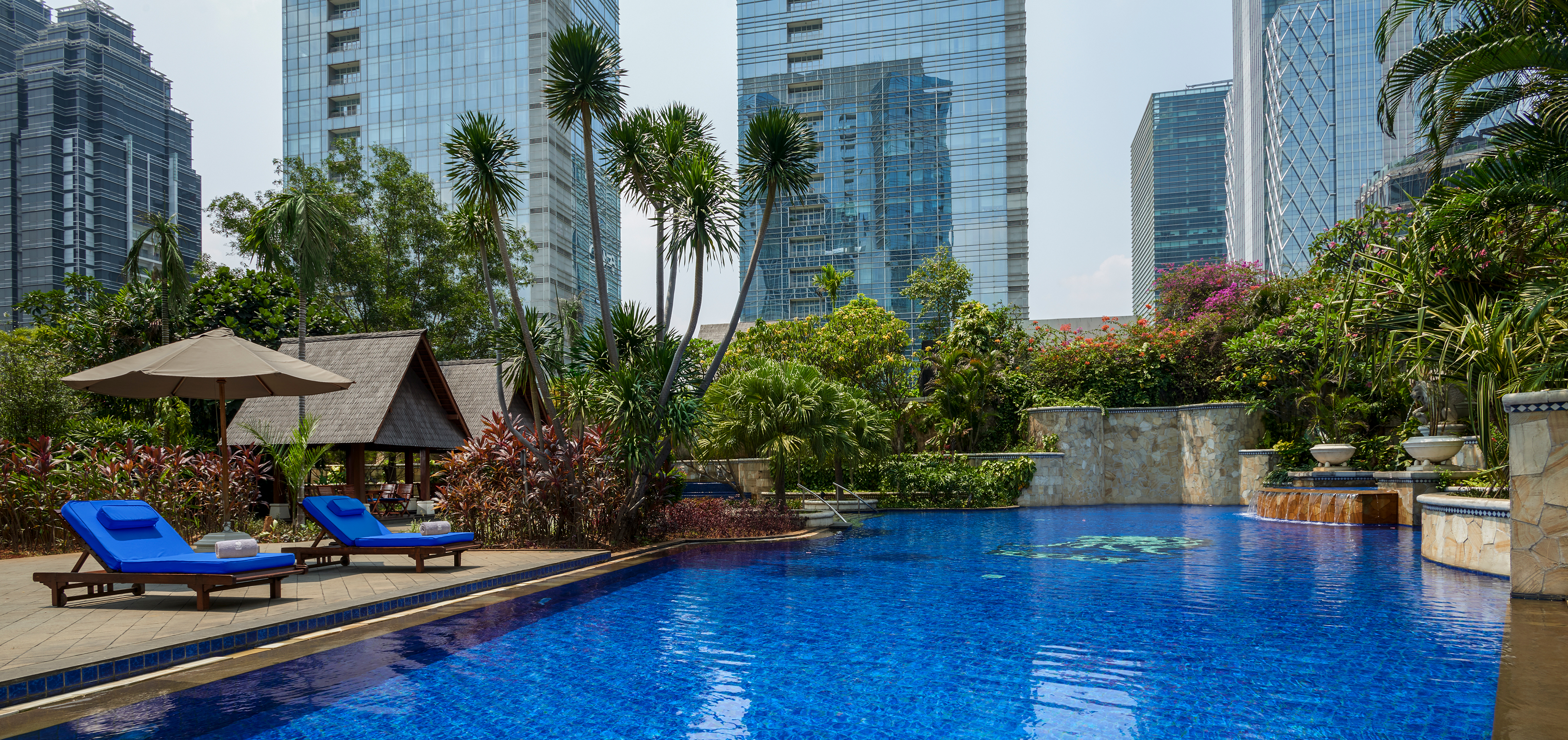 Outdoor swimming pool at The Ritz-Carlton Jakarta, Pacific Place