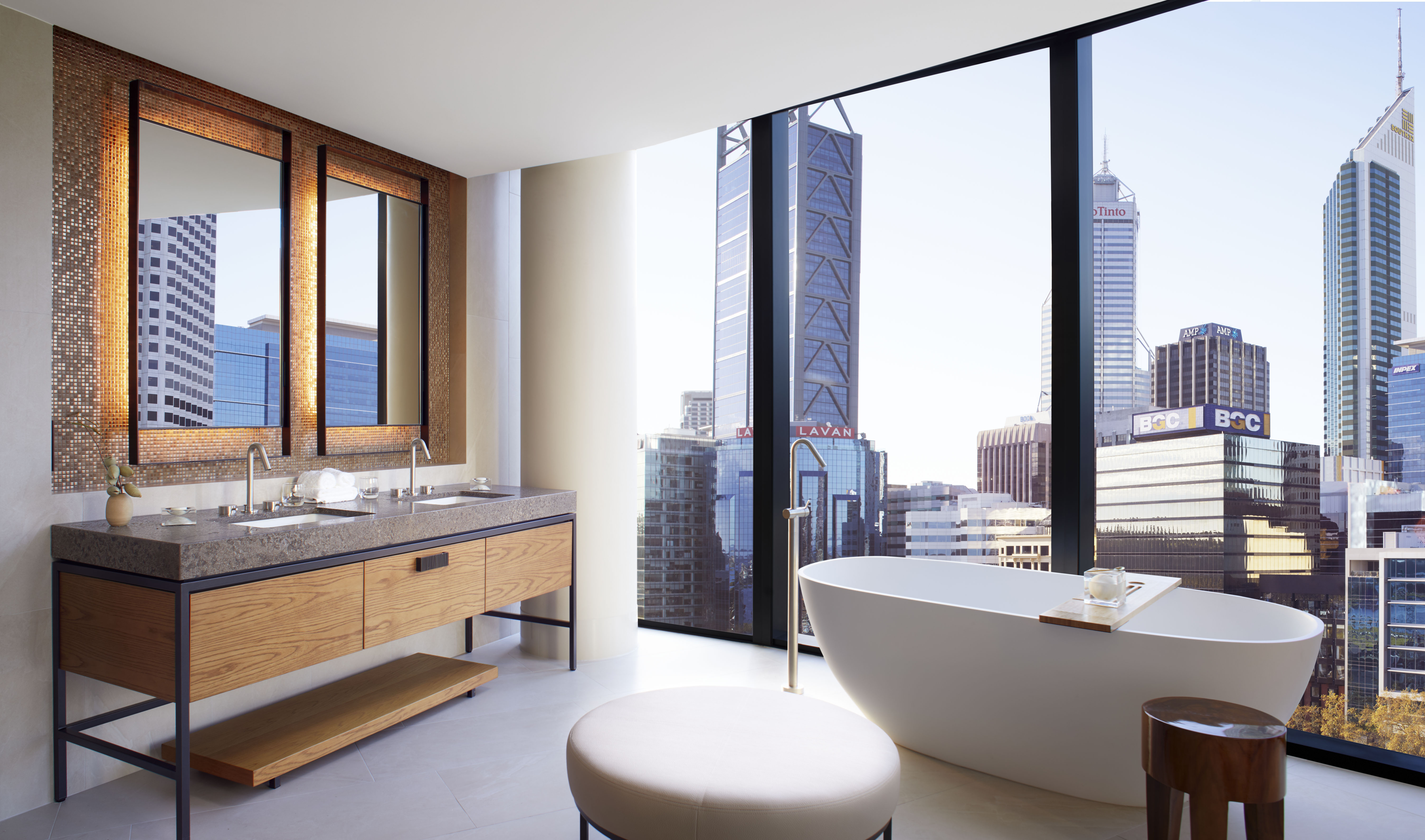 Studio Park King Soaking Bath