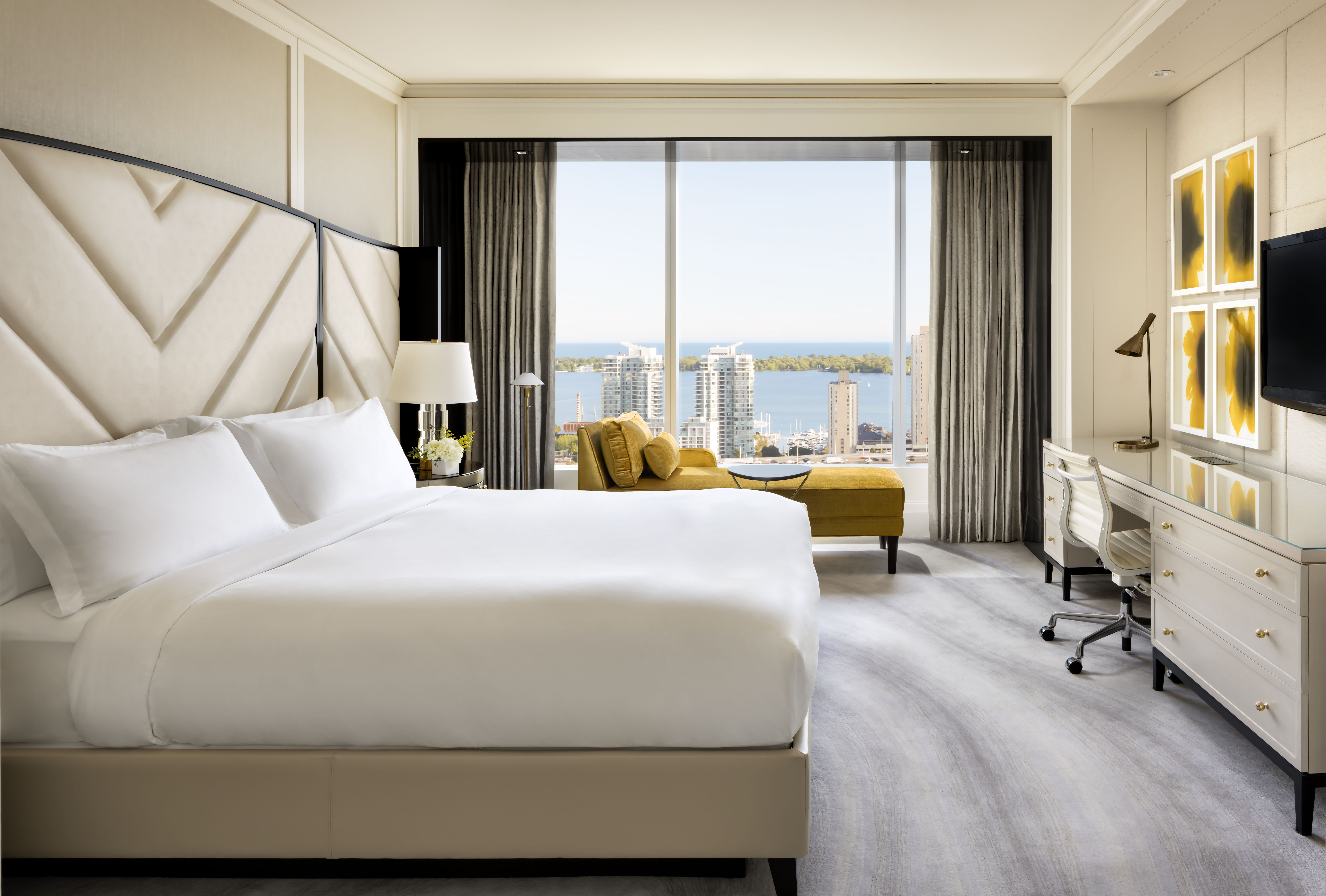 Simcoe Suite - Bedroom